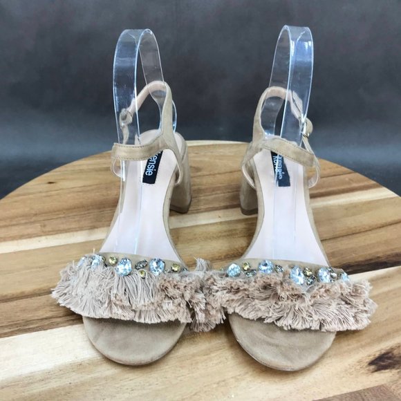 Kensie Nude Beige Embellished Strappy Fringe Adjustable Sandals Womens Size 6 - Picture 2 of 7